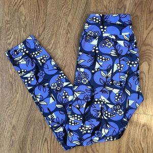 Periwinkle LuLaRoe Leggings! Floral Fun OS WOW